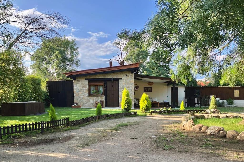 Вилла Casita Rural De Campo Con Jardin Privado Эль-Берруэко Экстерьер фото